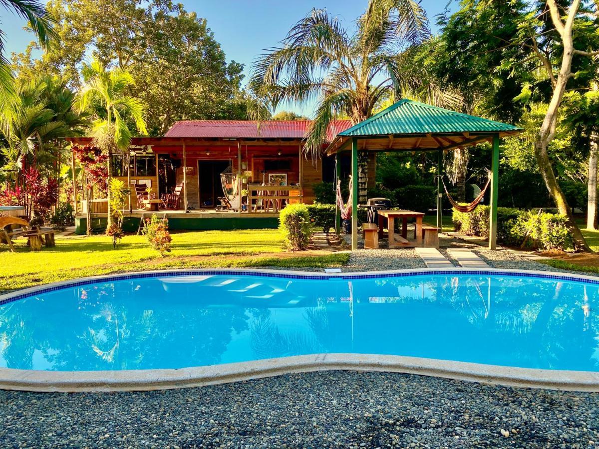 Uvita Oasis Retreat With Villa Cabins And Apartment Exterior photo
