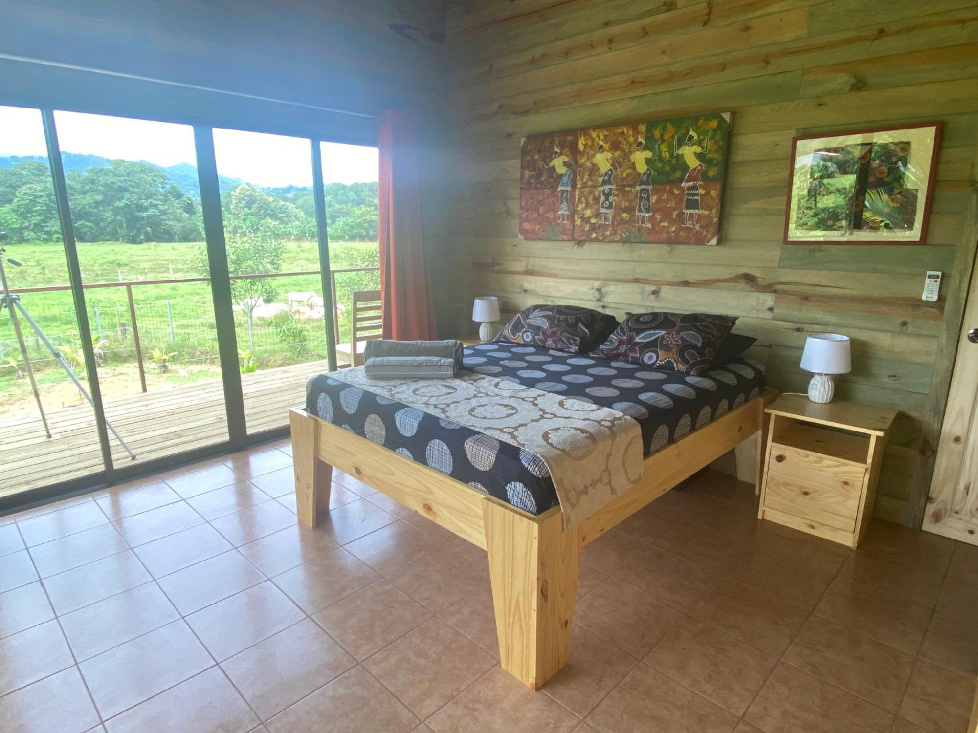Uvita Oasis Retreat With Villa Cabins And Apartment Exterior photo