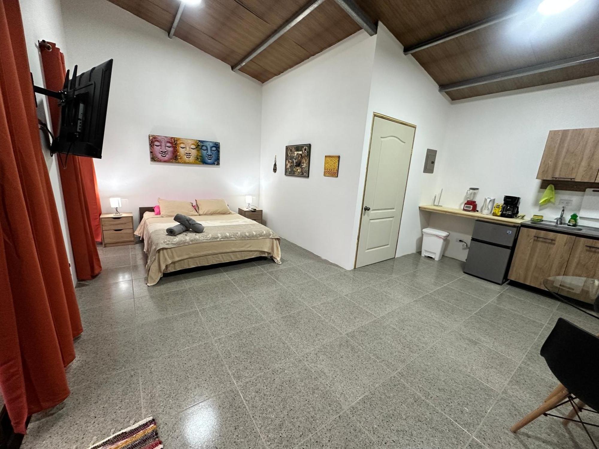 Uvita Oasis Retreat With Villa Cabins And Apartment Exterior photo